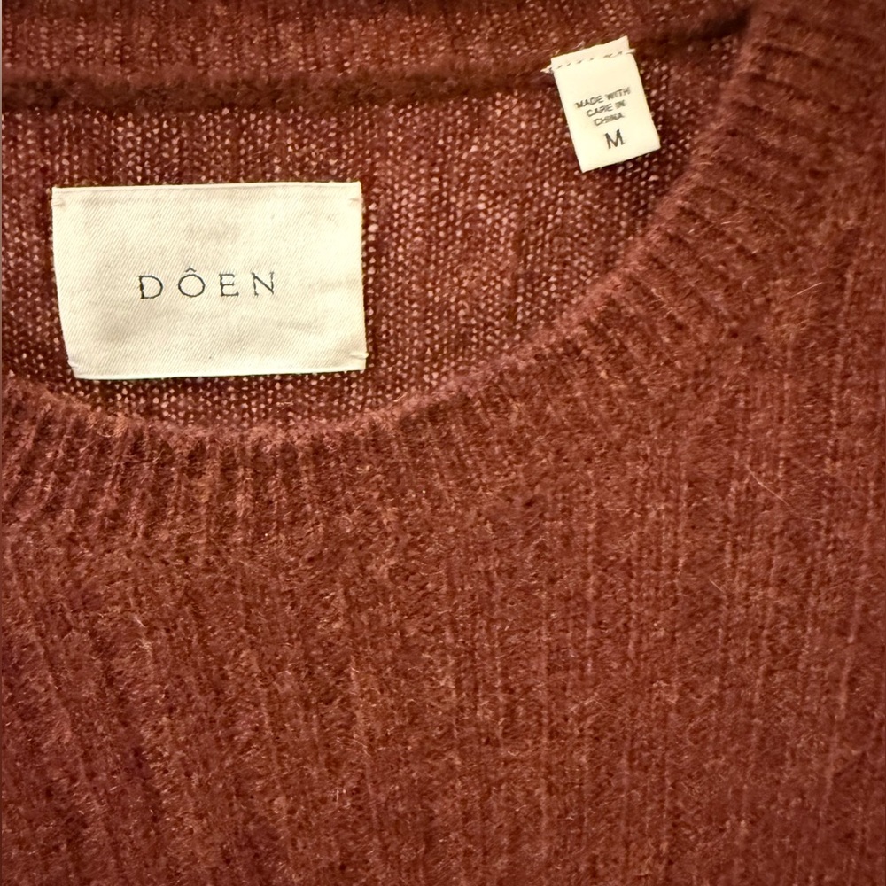 Doen Hyeres Cashmere Sweater in Dark Garnet, Size M - Picture 5 of 6